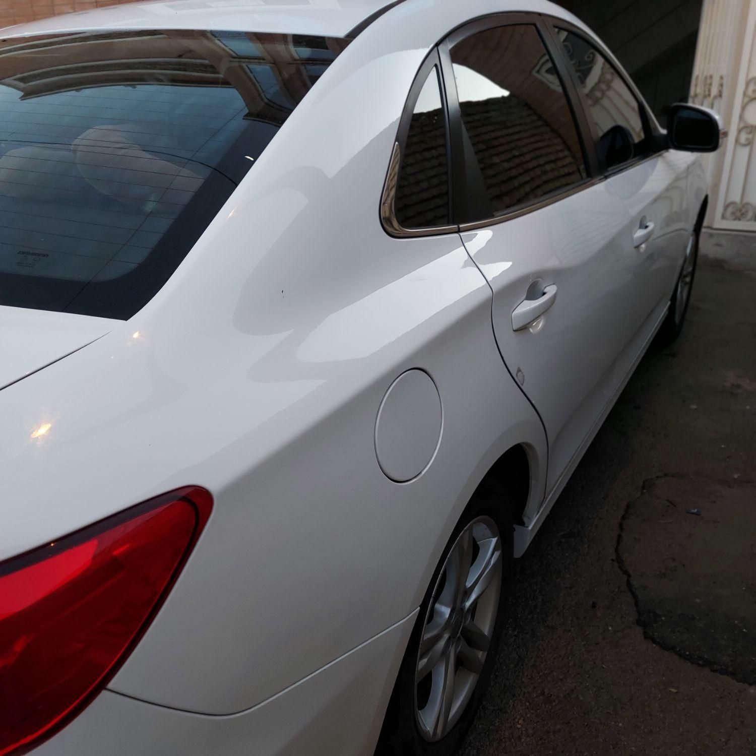 بسترن B30 اتوماتیک - 2020