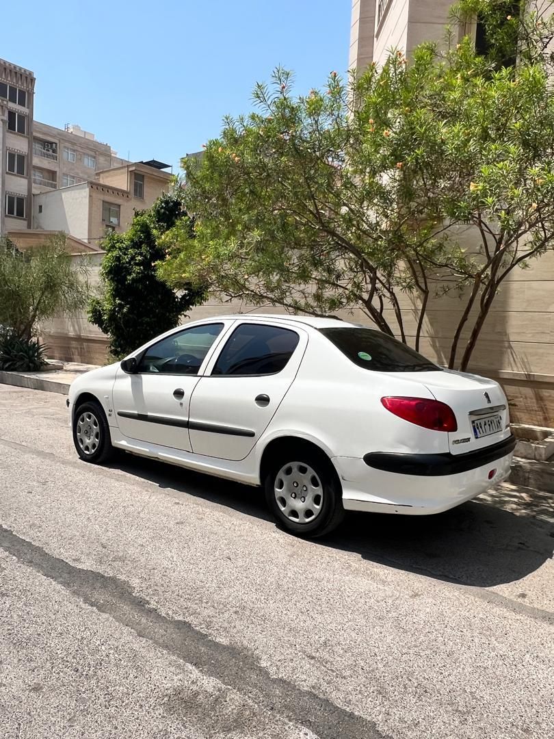 پژو ۲۰۶ صندوق دار v8 - 1398