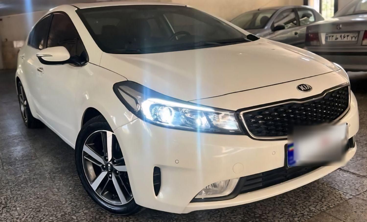 کیا سراتو 2.0 لیتر اتوماتیک GT لاین - 2017