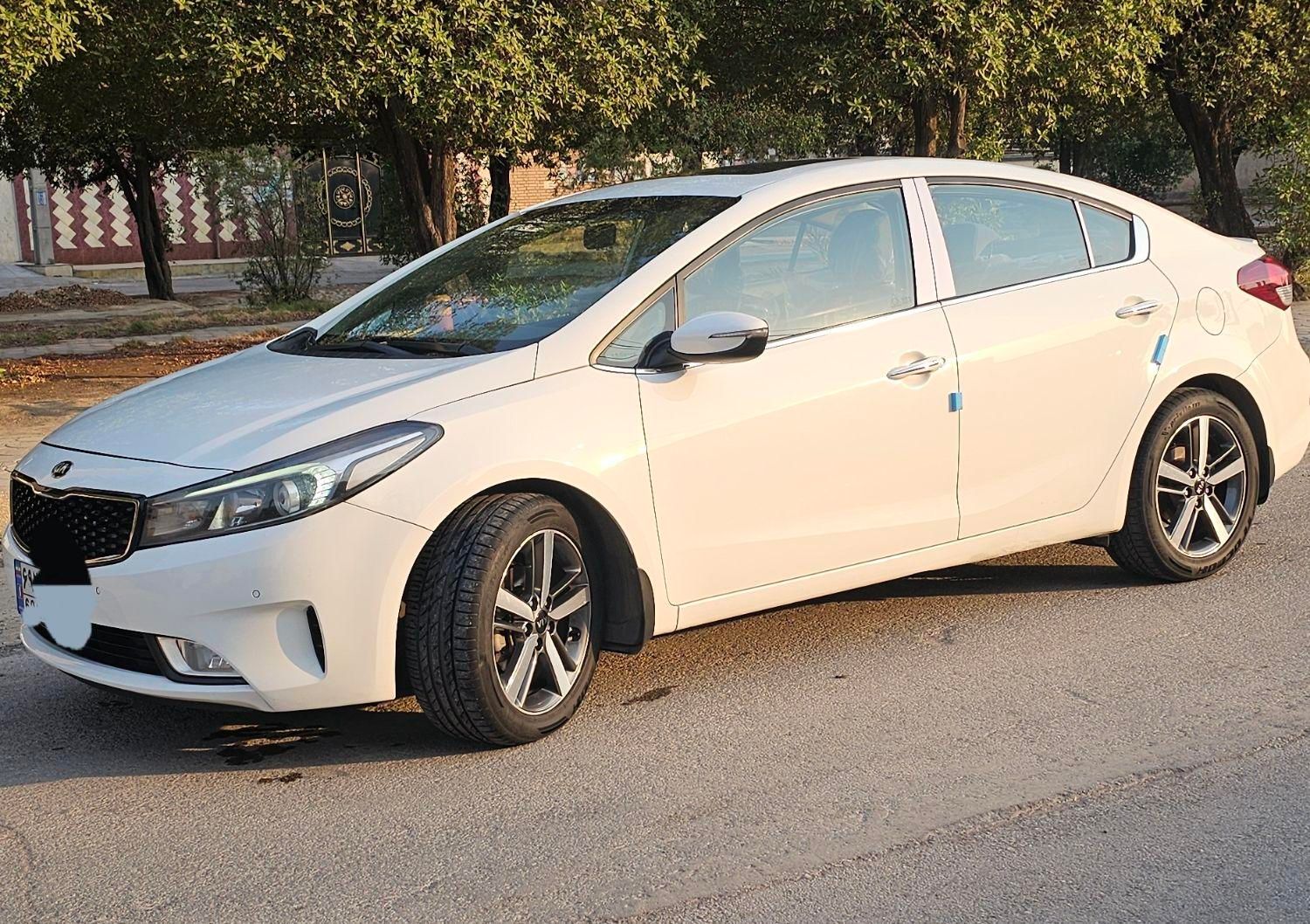 کیا سراتو 2.0 لیتر اتوماتیک GT لاین - 2017