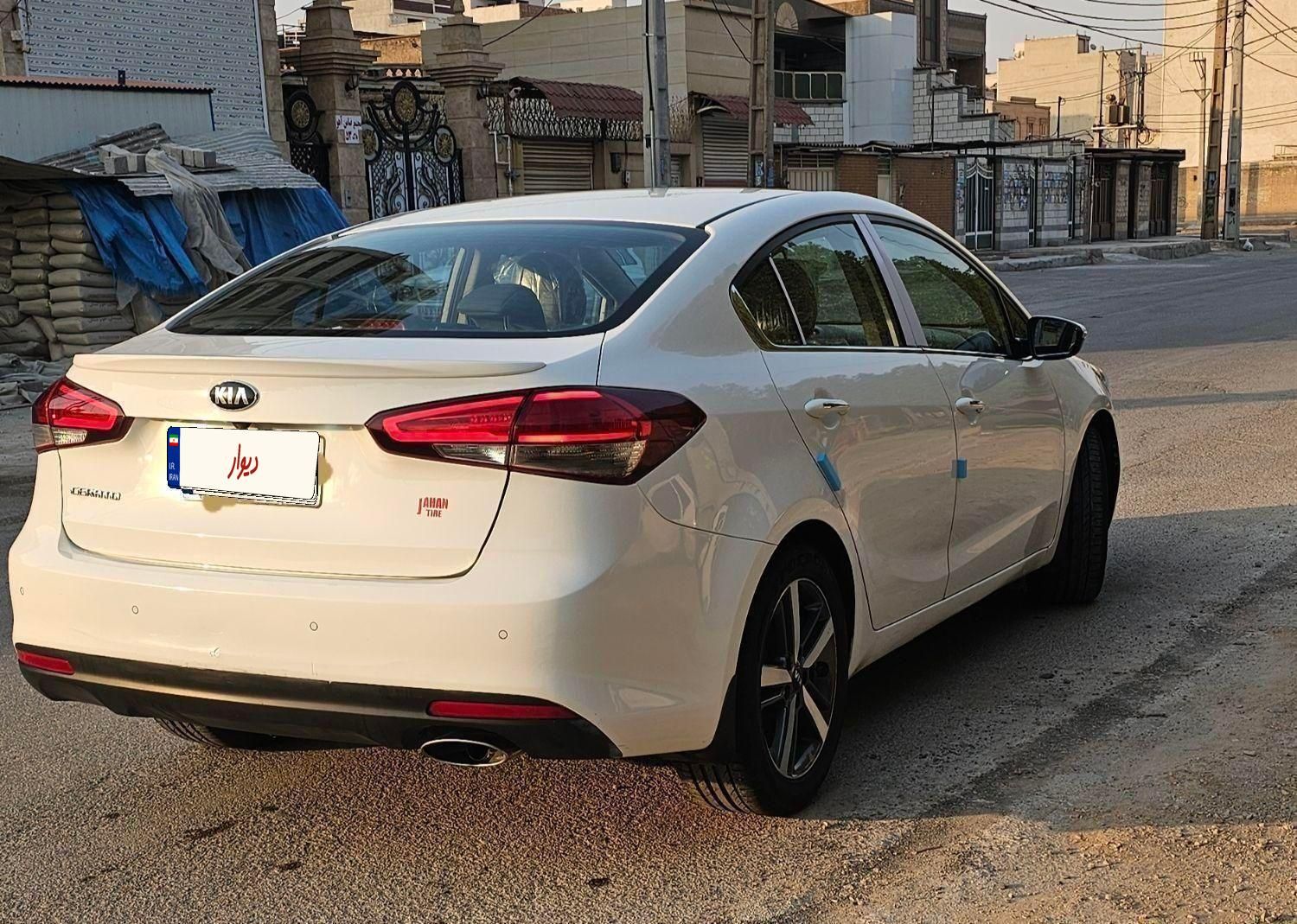 کیا سراتو 2.0 لیتر اتوماتیک GT لاین - 2017