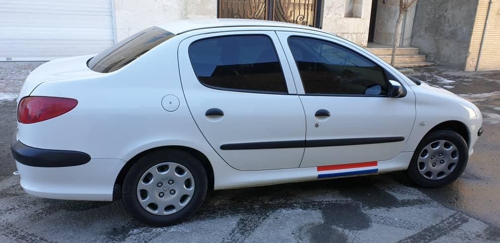 پژو ۲۰۶ صندوق دار v8 - 1395