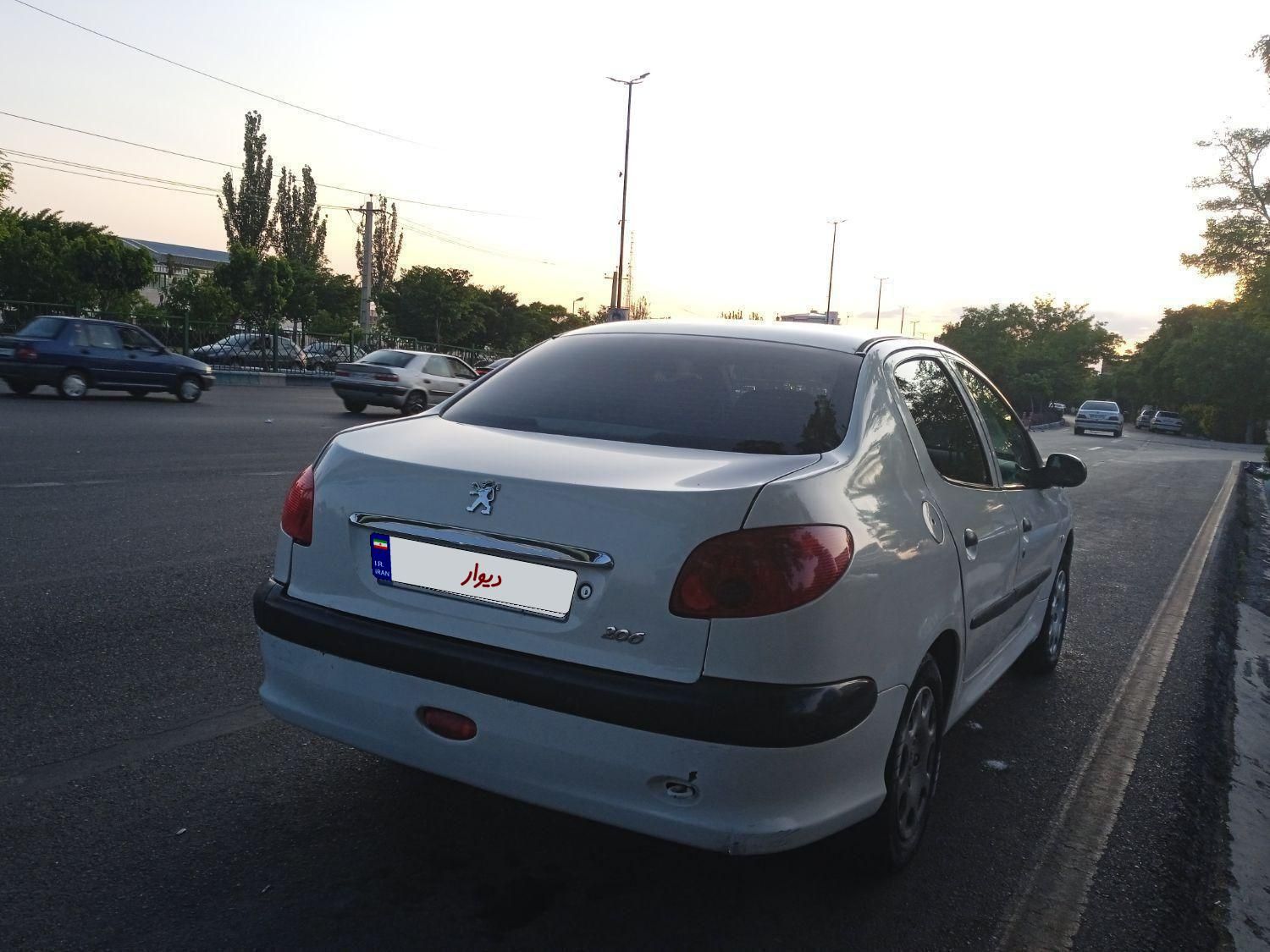 پژو ۲۰۶ صندوق دار v9 - 1388