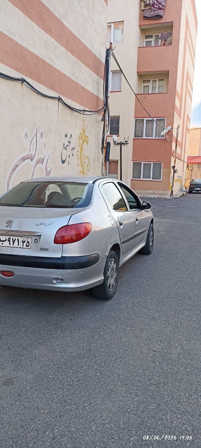 پژو ۲۰۶ صندوق دار v8 - 1386