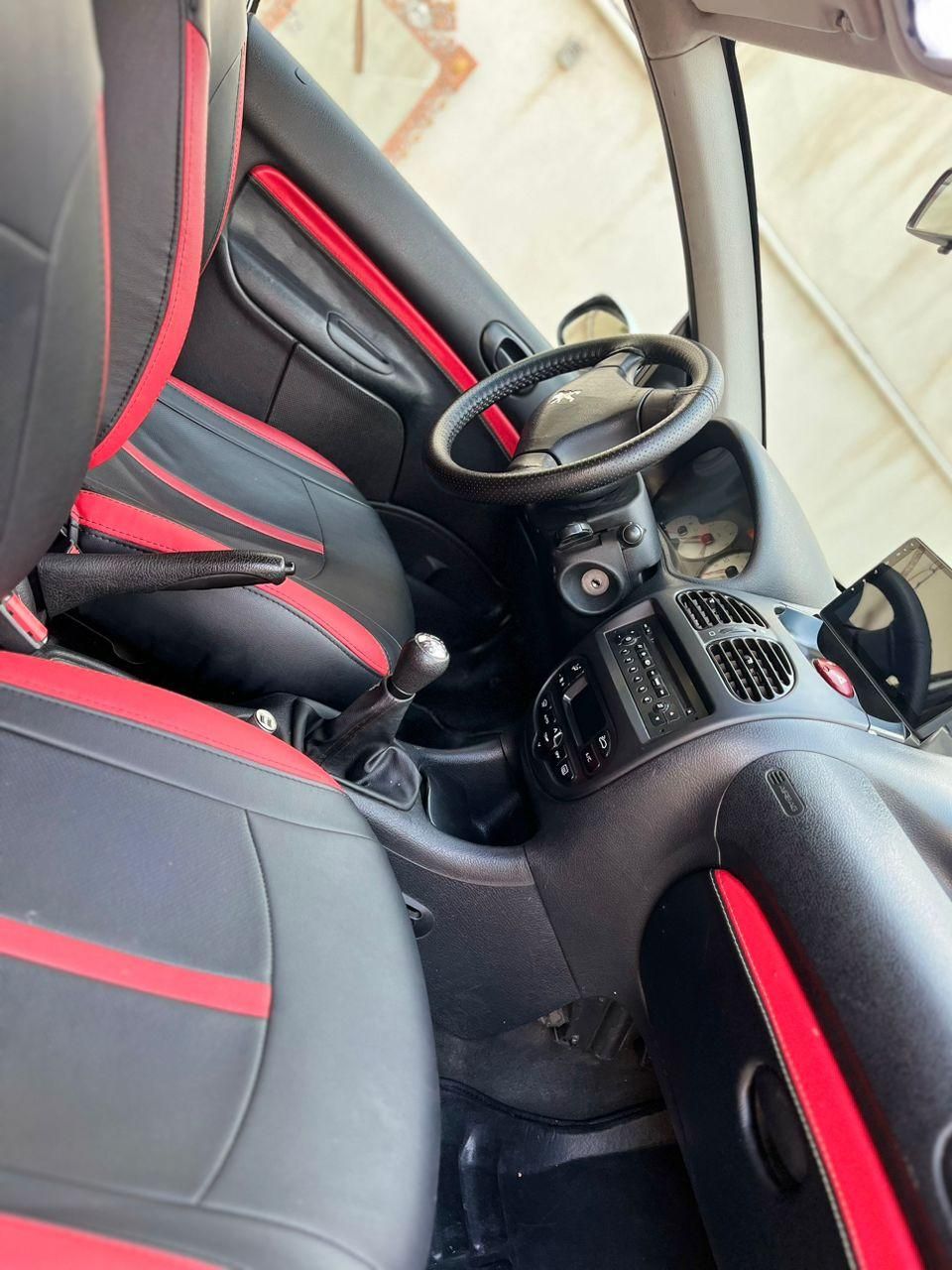 پژو ۲۰۶ صندوق دار v8 - 1396