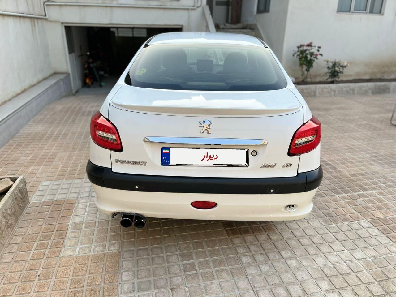 پژو ۲۰۶ صندوق دار v8 - 1396