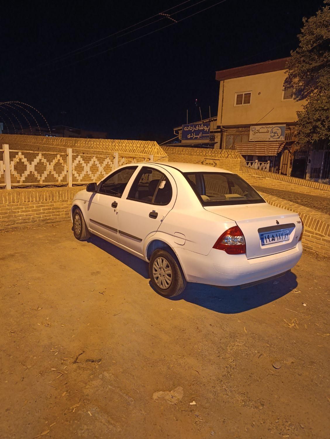 تیبا صندوق دار SX - 1398