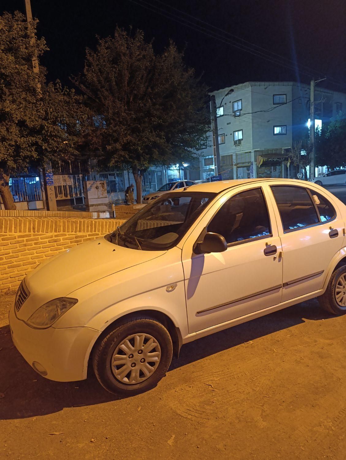 تیبا صندوق دار SX - 1398