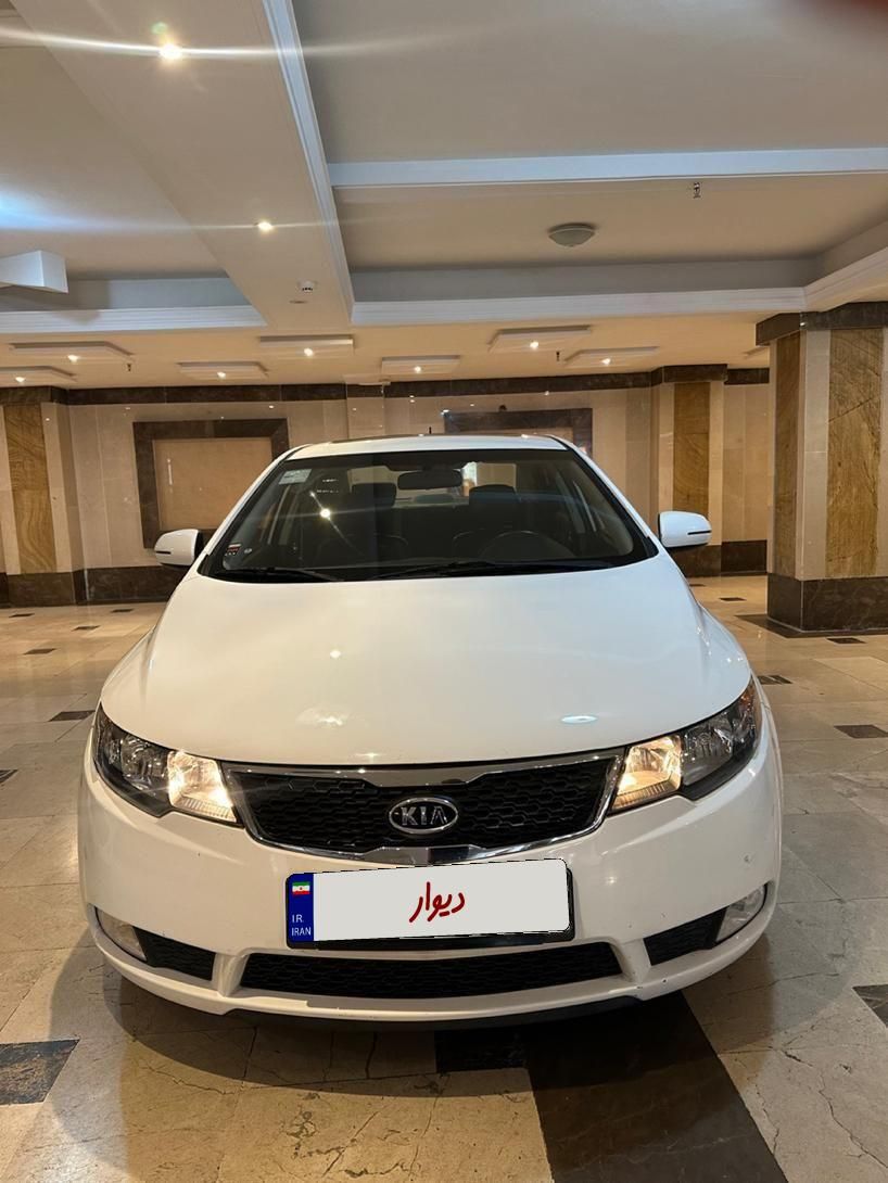 خودرو کیا، سراتو مونتاژ آگهی ann_18613954