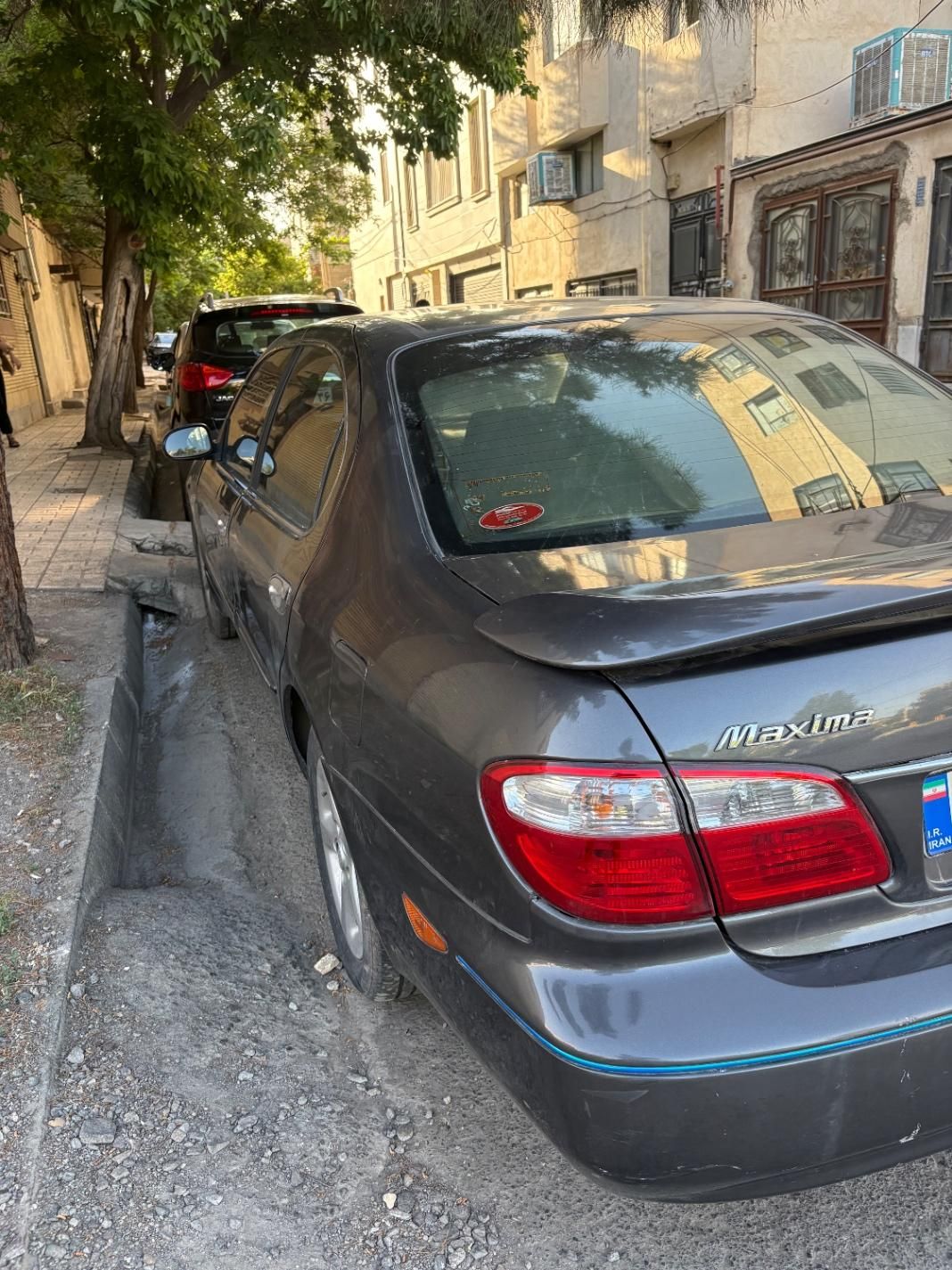 نیسان ماکسیما دنده‌ای - 2003