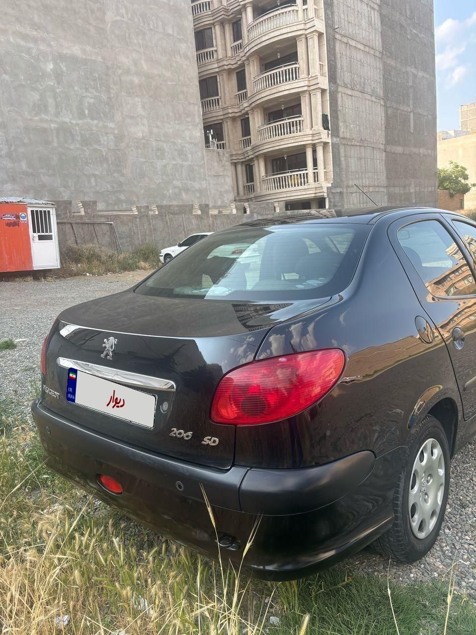 پژو ۲۰۶ صندوق دار v8 - 1397