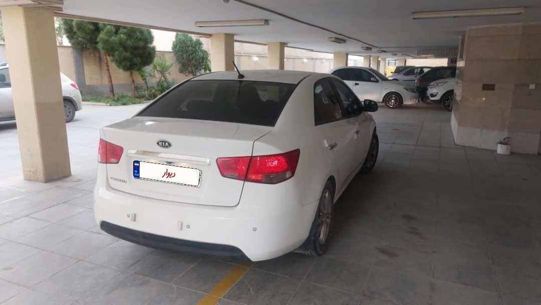 خودرو کیا، سراتو مونتاژ آگهی ann_18615142