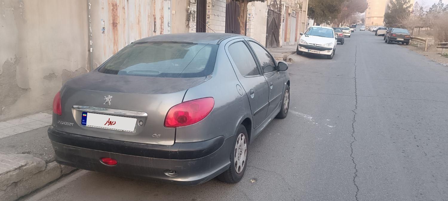خودرو پژو، ۲۰۶ صندوق دار آگهی ann_18615188