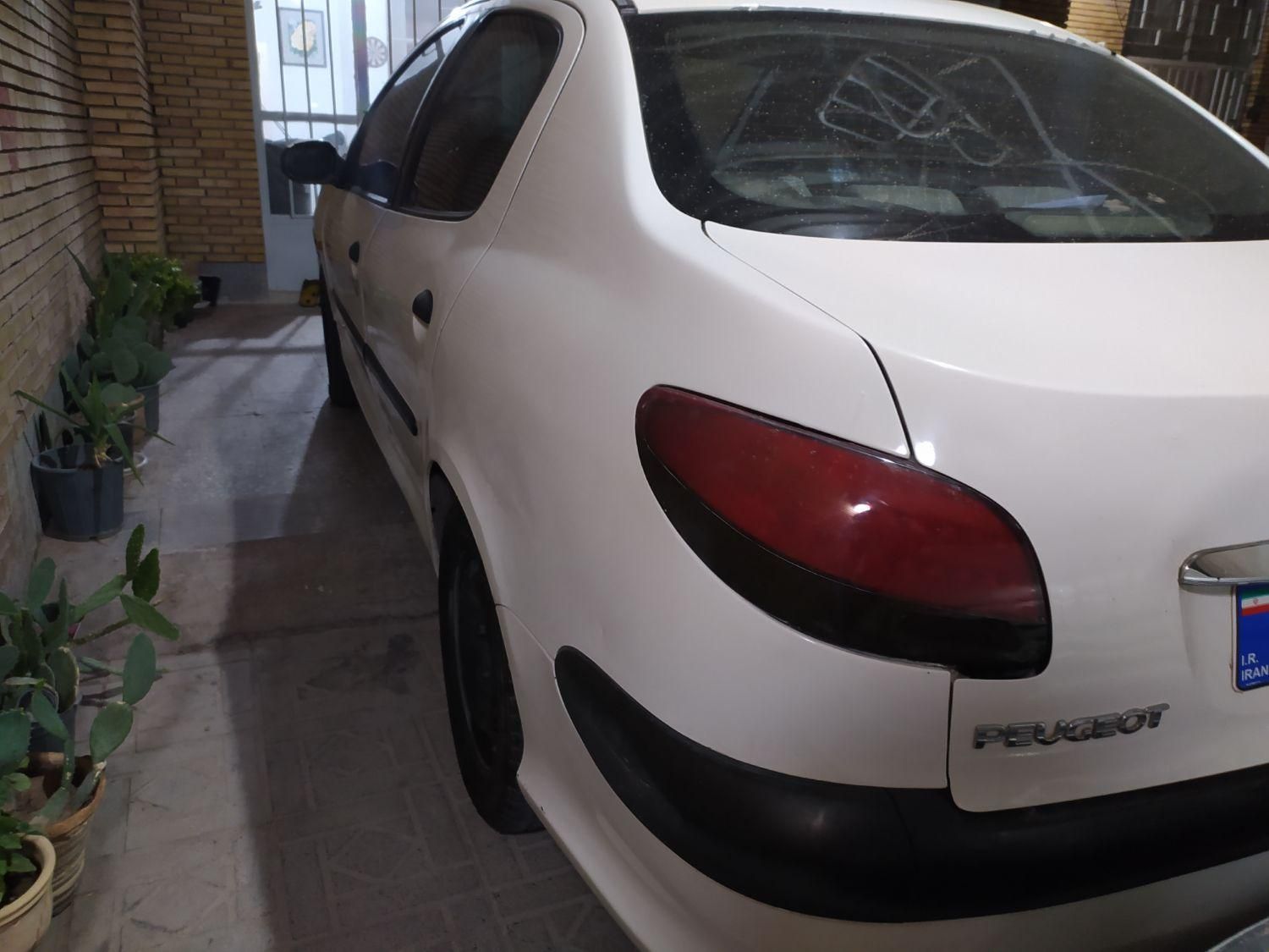 پژو ۲۰۶ صندوق دار v8 - 1387