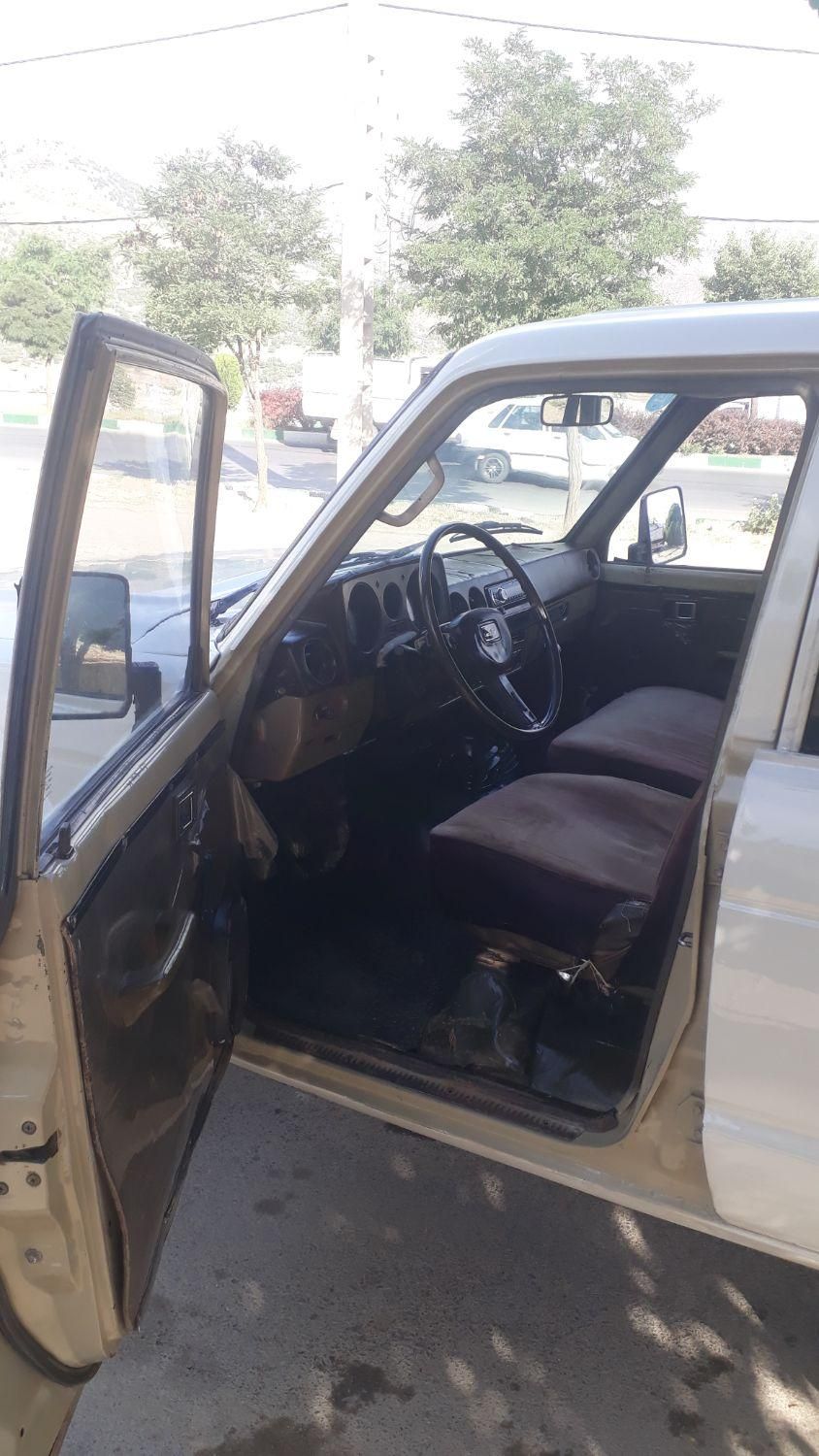 تویوتا کمری XLE - 1402