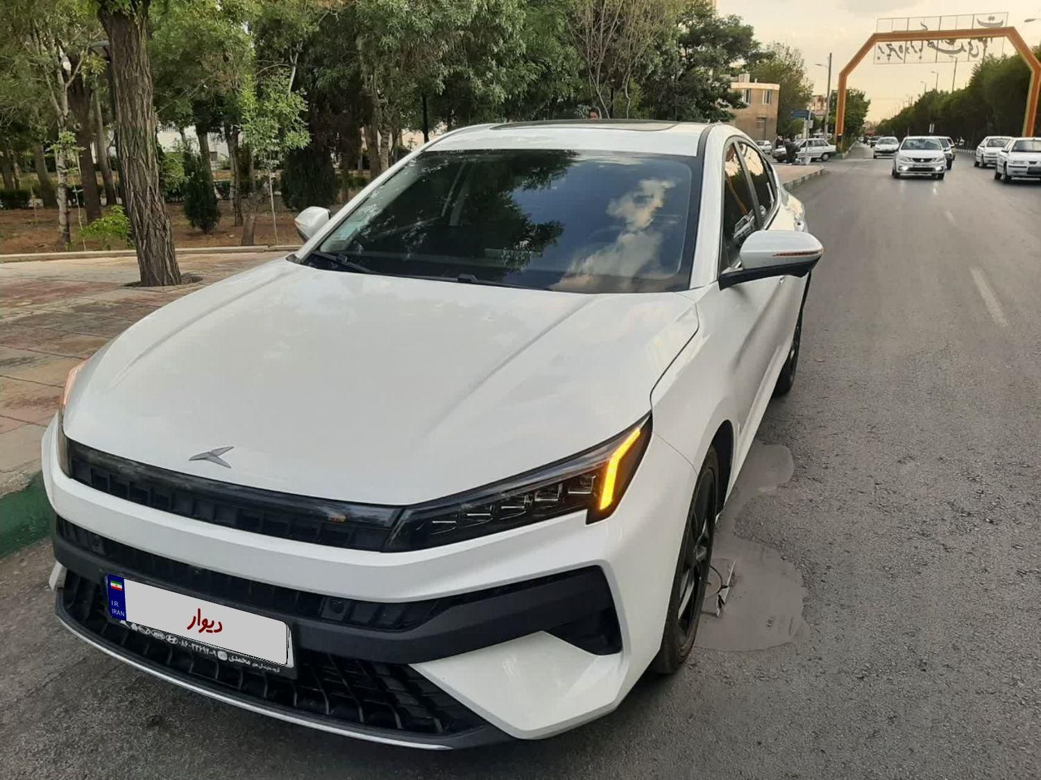 خودرو کی ام سی، J7 آگهی ann_18616408
