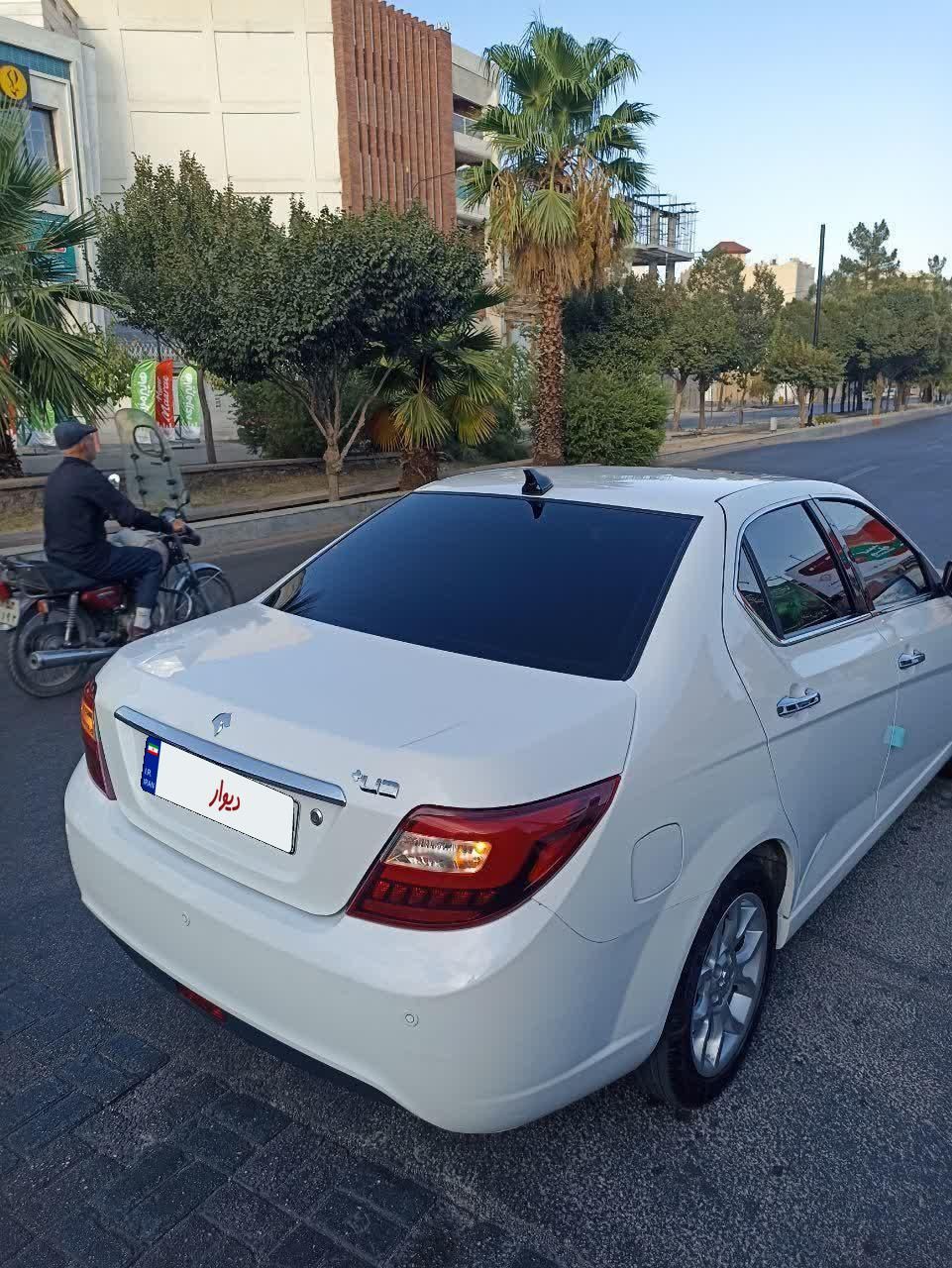 سمند LX XU7 - 1401