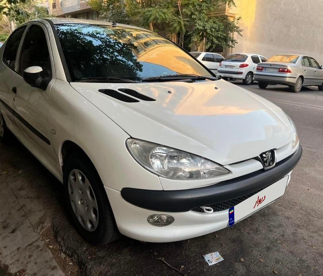 پژو ۲۰۶ صندوق دار v8 - 1397