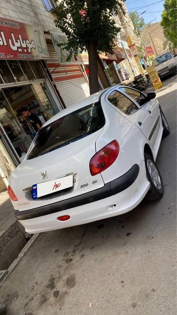 پژو ۲۰۶ صندوق دار v8 - 1395