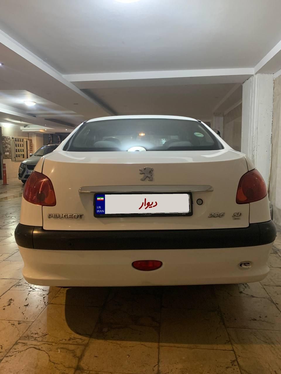 پژو ۲۰۶ صندوق دار v8 - 1394