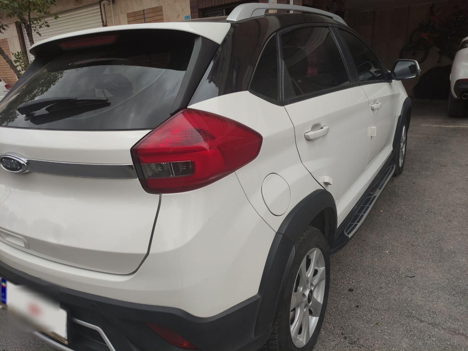 ام وی ام X22 دنده ای اسپرت لاکچری - 2023