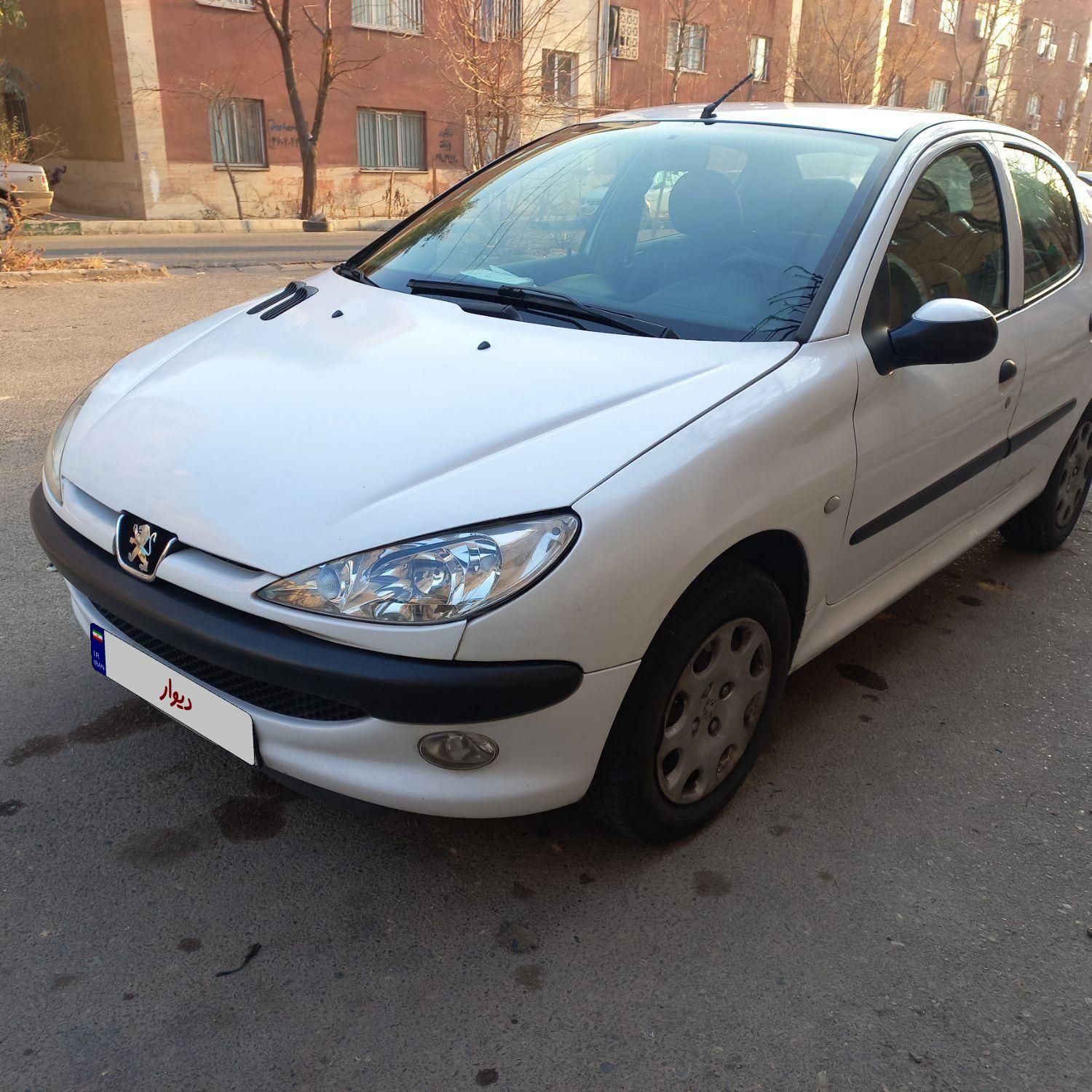 پژو ۲۰۶ صندوق دار v8 - 1397
