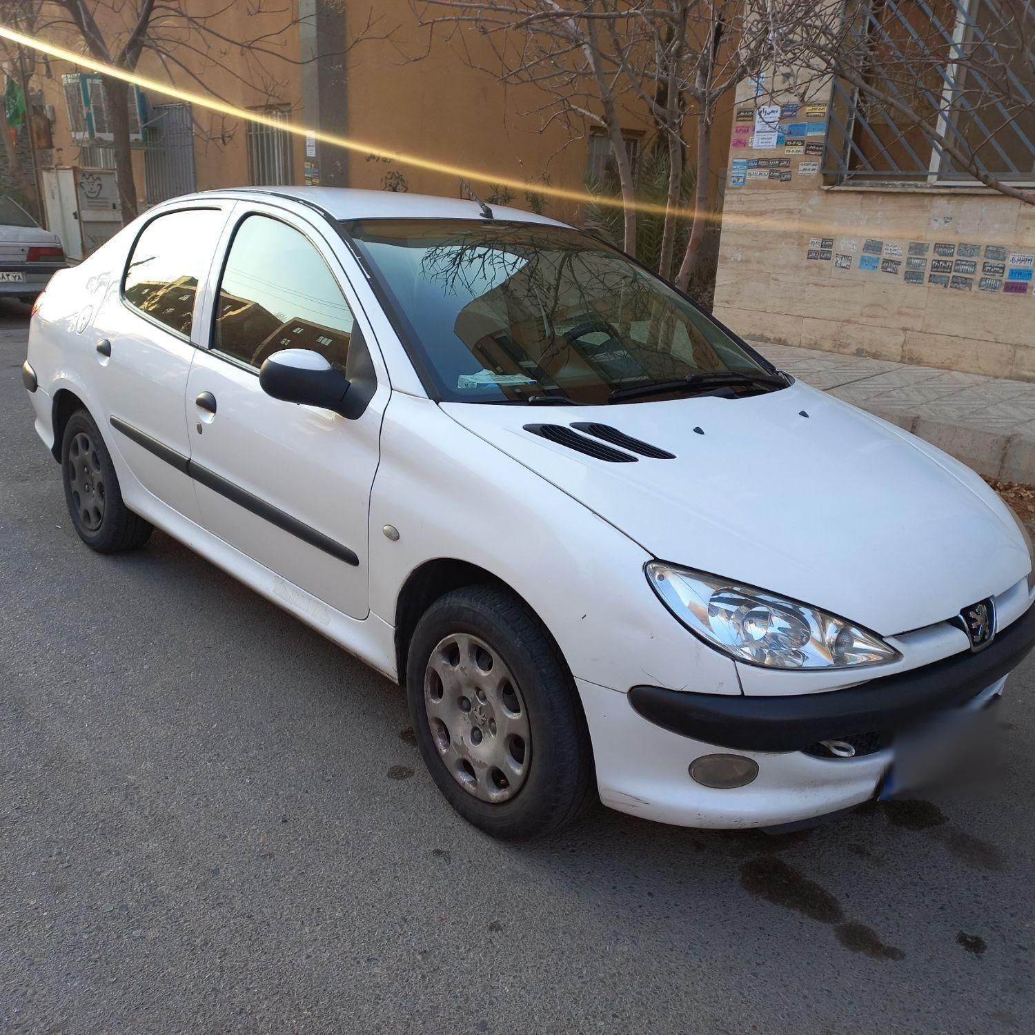 پژو ۲۰۶ صندوق دار v8 - 1397
