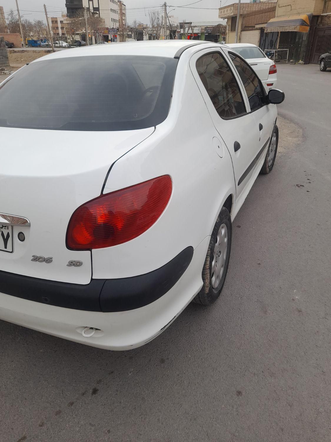 پژو ۲۰۶ صندوق دار v8 - 1393
