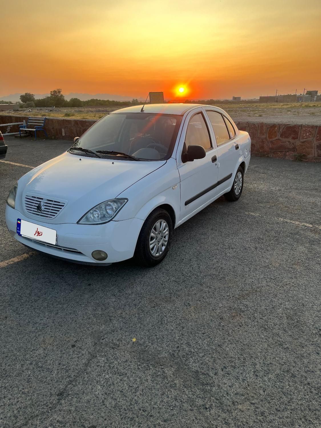 تیبا صندوق دار SX - 1393
