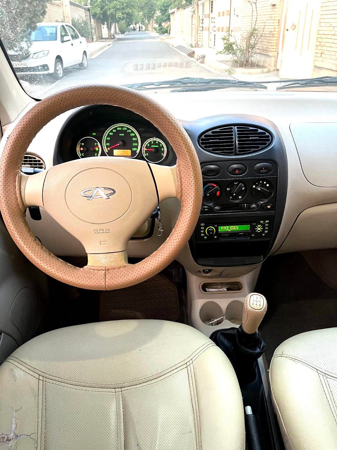 ام وی ام 110 چهار سیلندر دنده ای - 2012