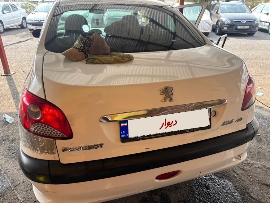 پژو ۲۰۶ صندوق دار v1 - 1389