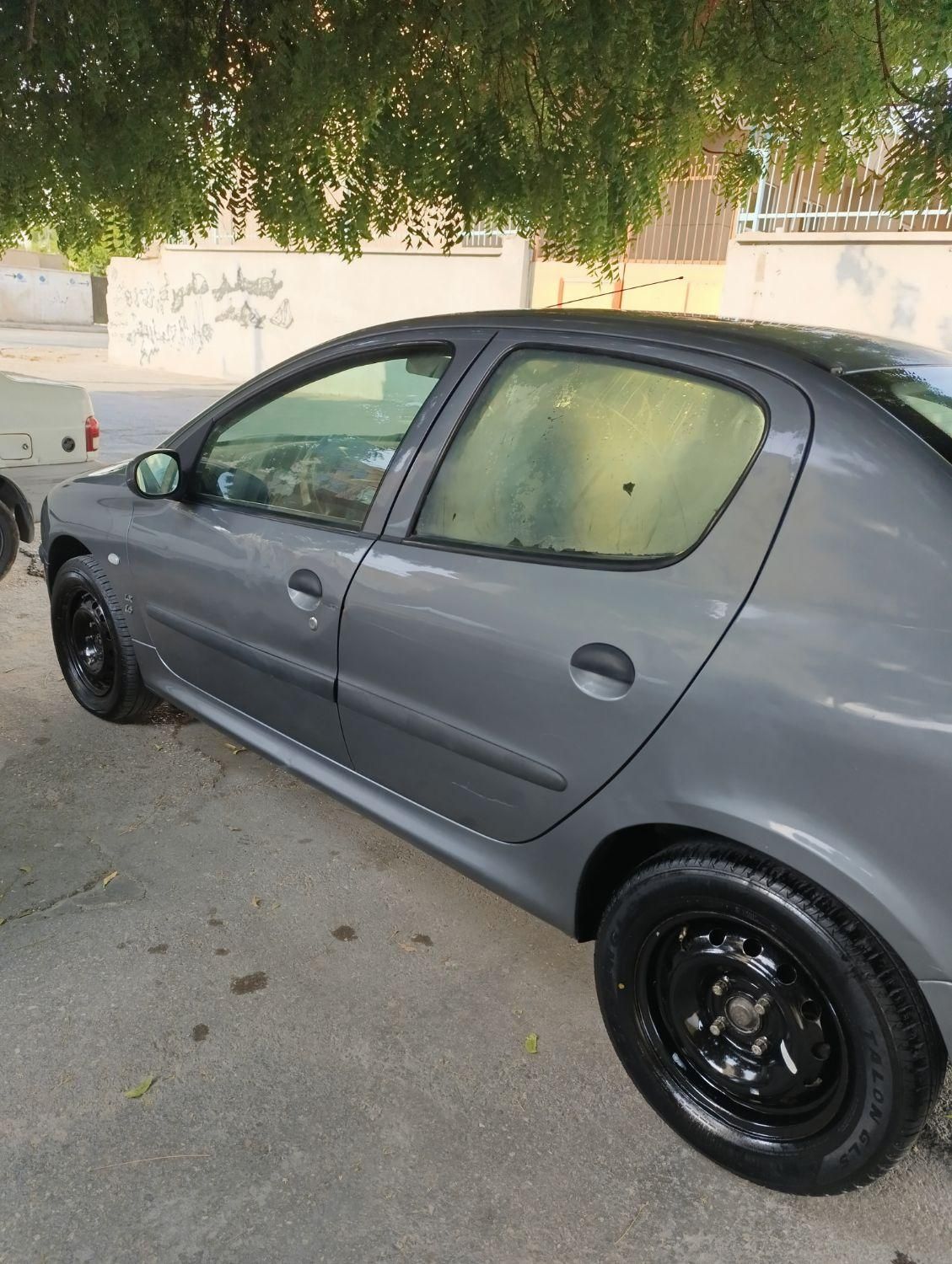 پژو ۲۰۶ صندوق دار v8 - 1394