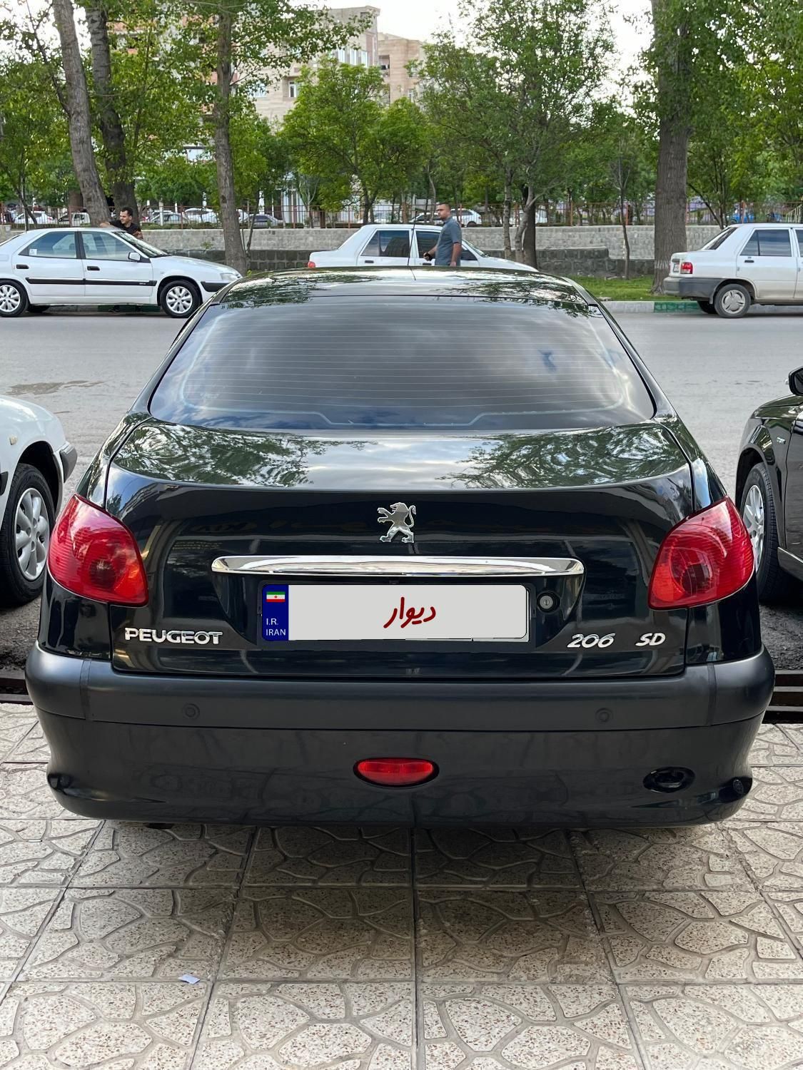 پژو ۲۰۶ صندوق دار v8 - 1395