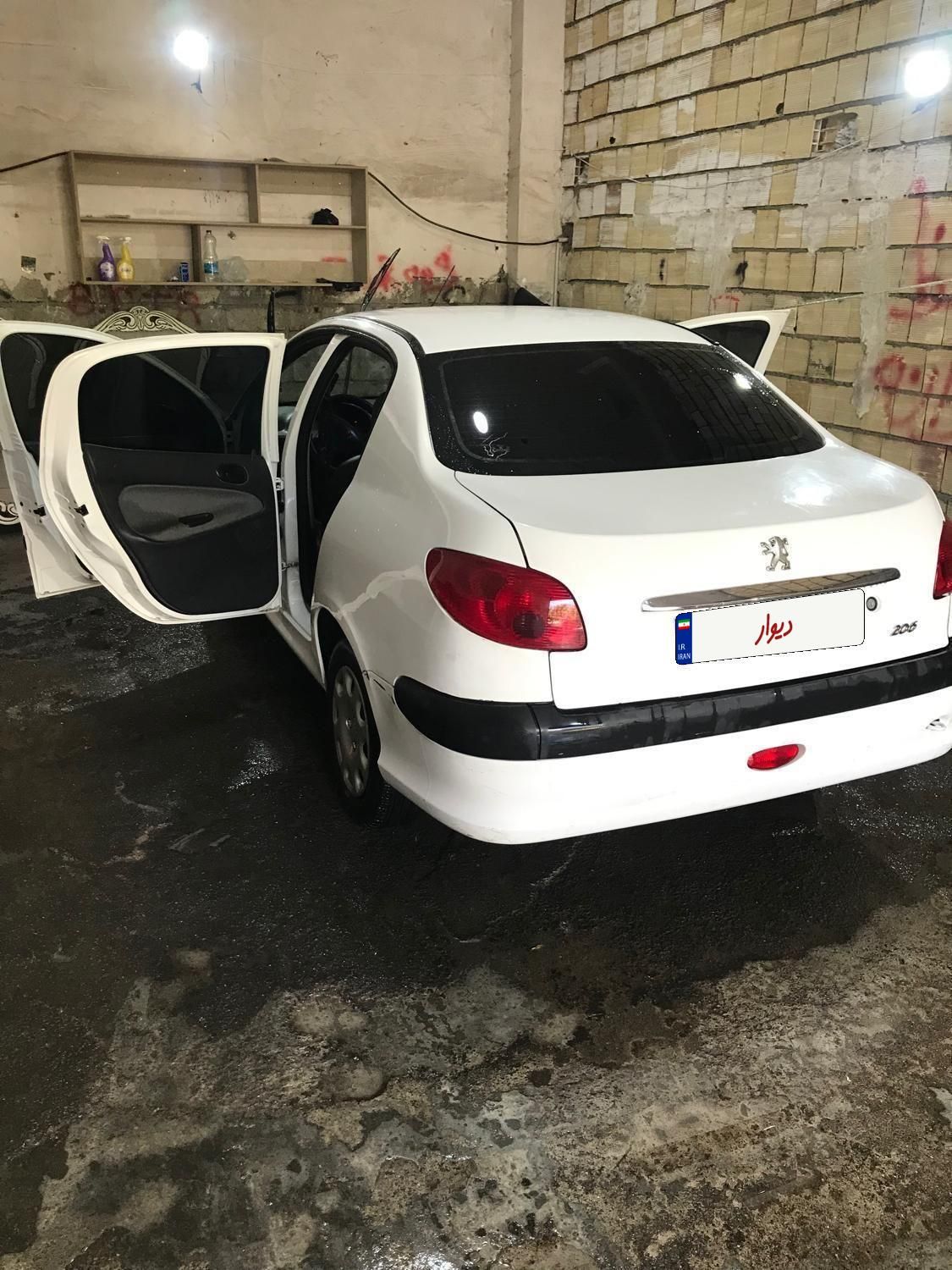 پژو ۲۰۶ صندوق دار v8 - 1391