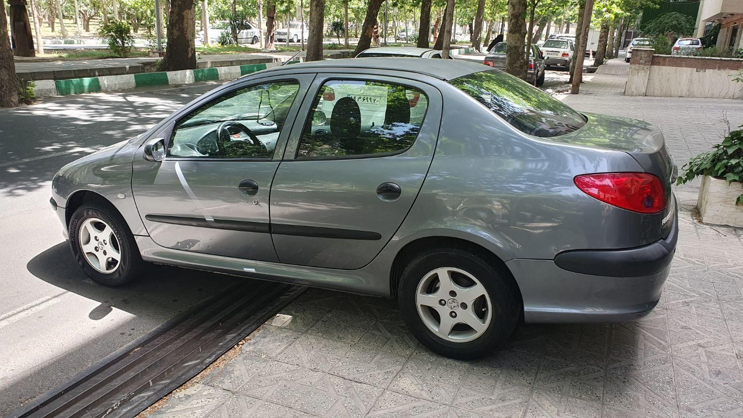 پژو ۲۰۶ صندوق دار v8 - 1390
