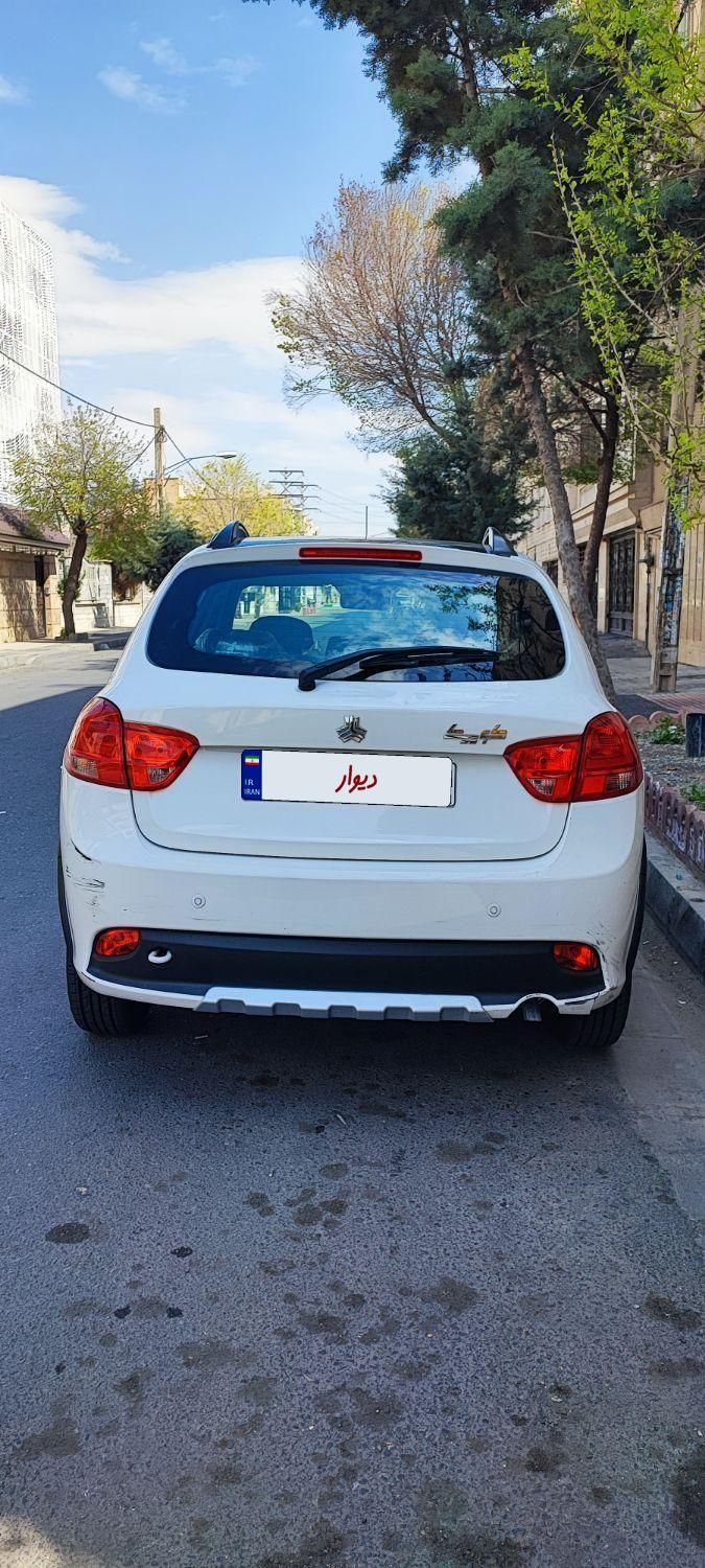کوییک R دنده‌ای - 1402