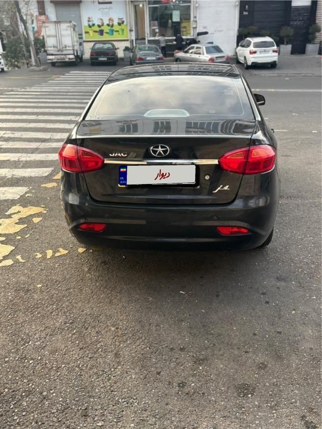 جک J4 اتوماتیک ساده - 2021