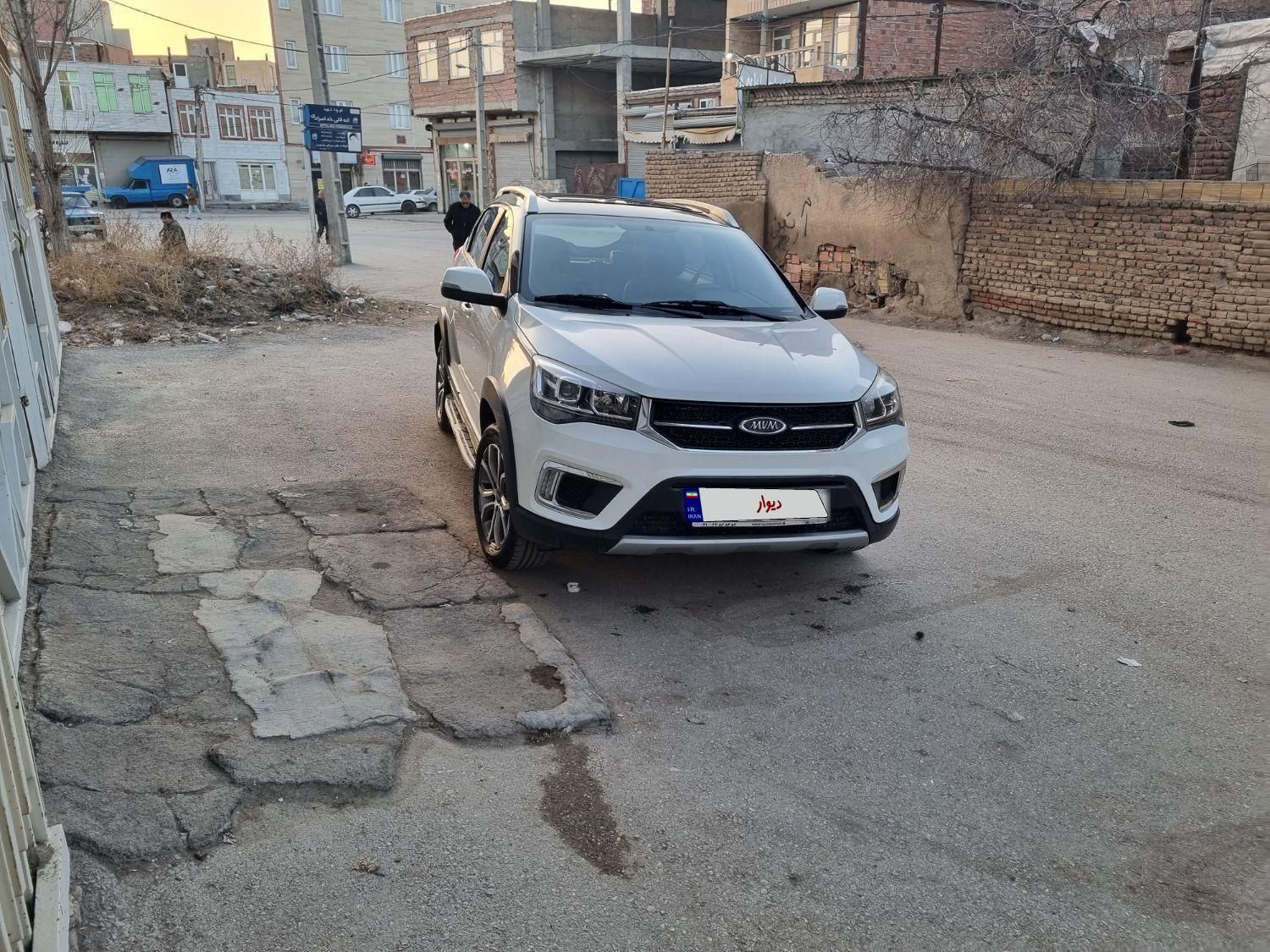 خودرو ام وی ام، X22 آگهی ann_18619069