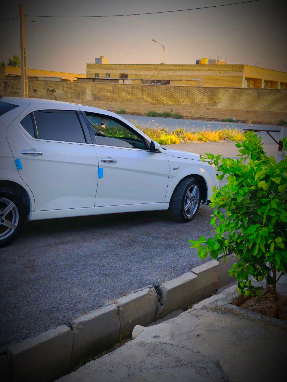 دنا پلاس توربو 6 دنده - 1402