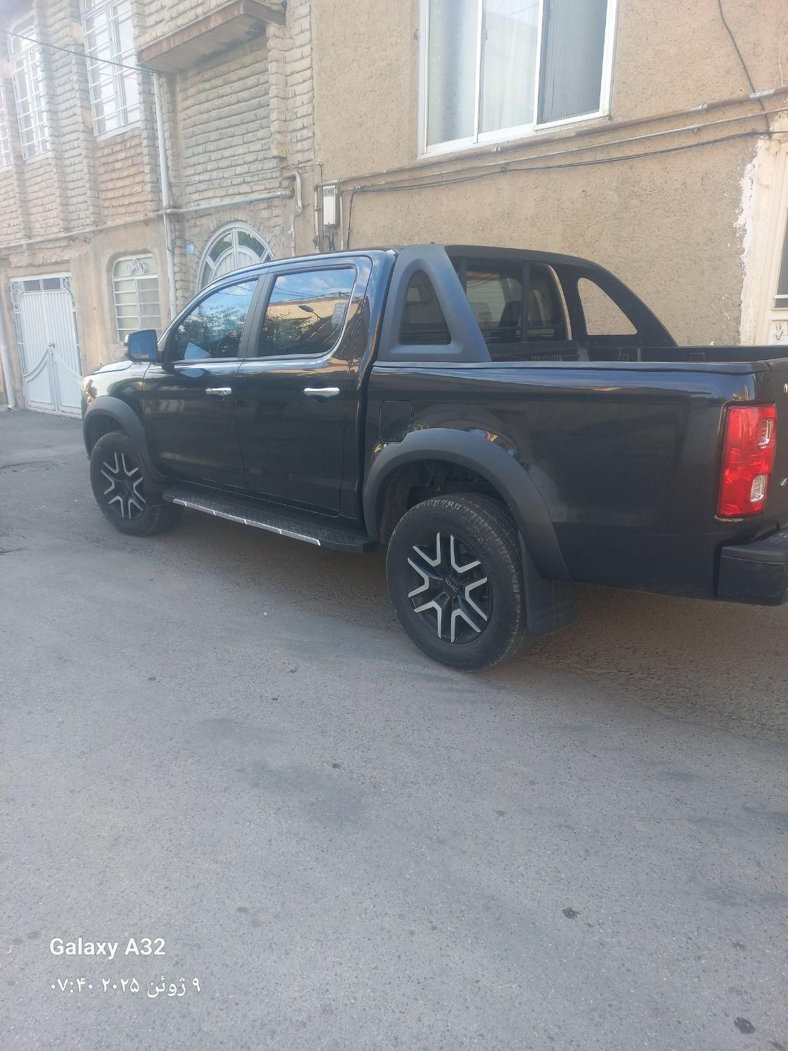 خودرو کی ام سی، T8 آگهی ann_18619307