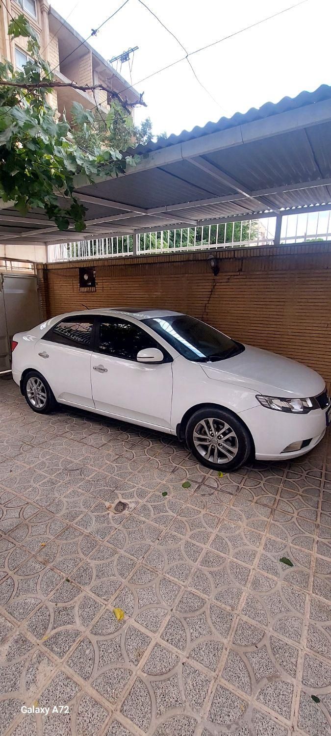 خودرو کیا، سراتو مونتاژ آگهی ann_18619367