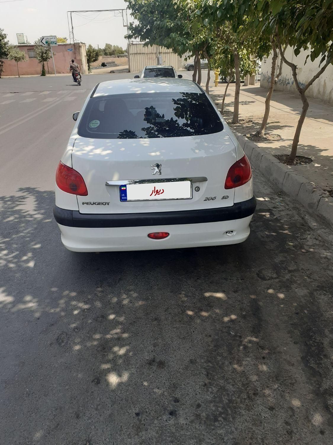 پژو ۲۰۶ صندوق دار v8 - 1398