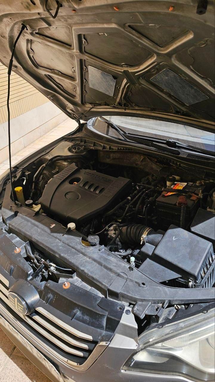بسترن B50F اتوماتیک - 2014