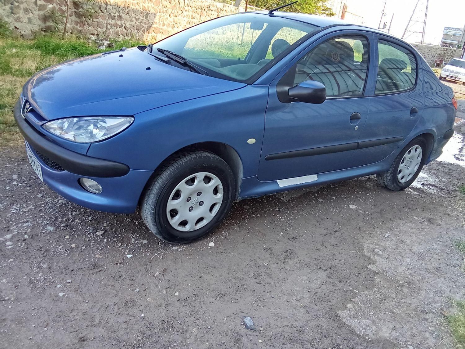 پژو ۲۰۶ صندوق دار v8 - 1393