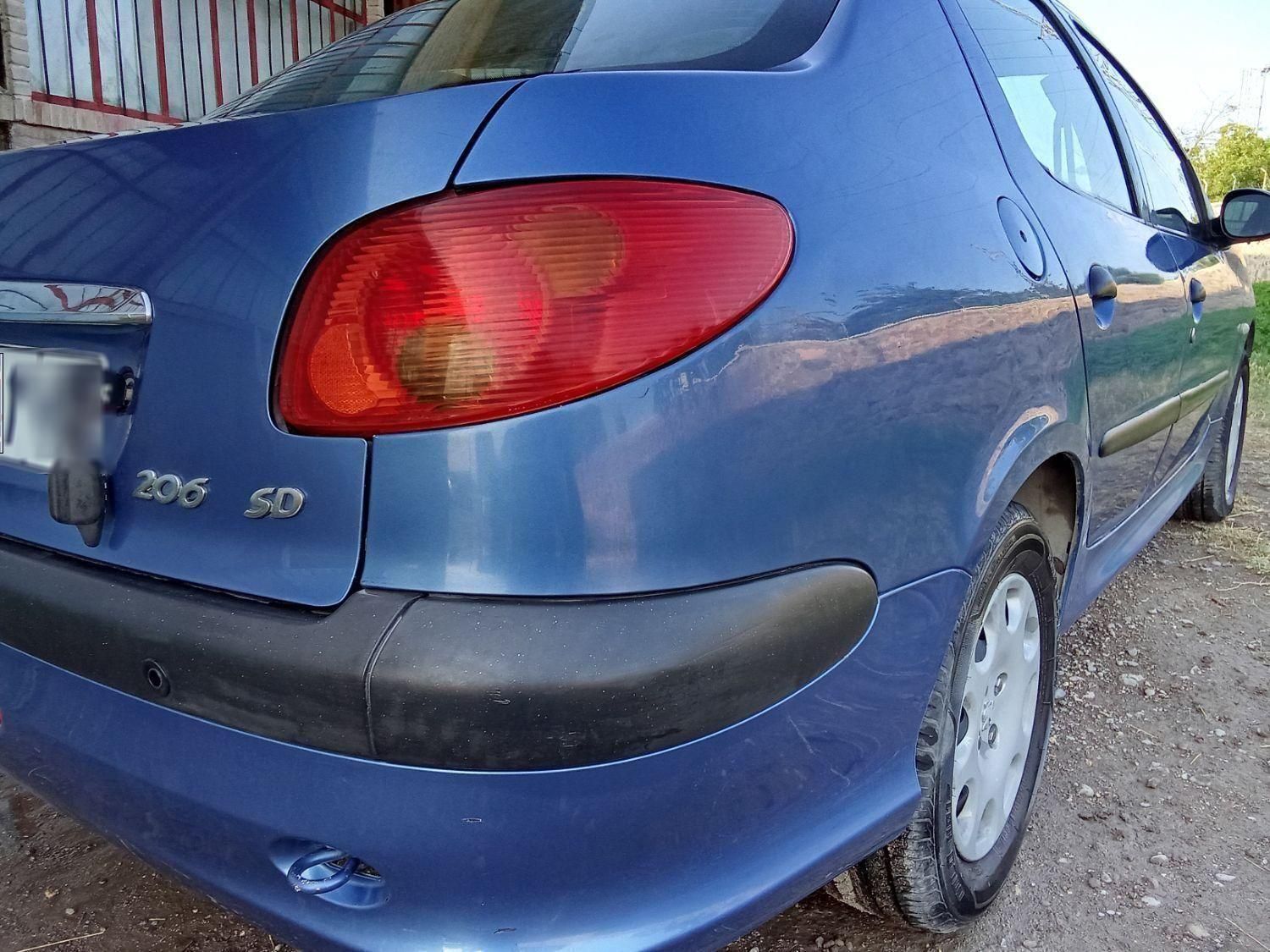 پژو ۲۰۶ صندوق دار v8 - 1393