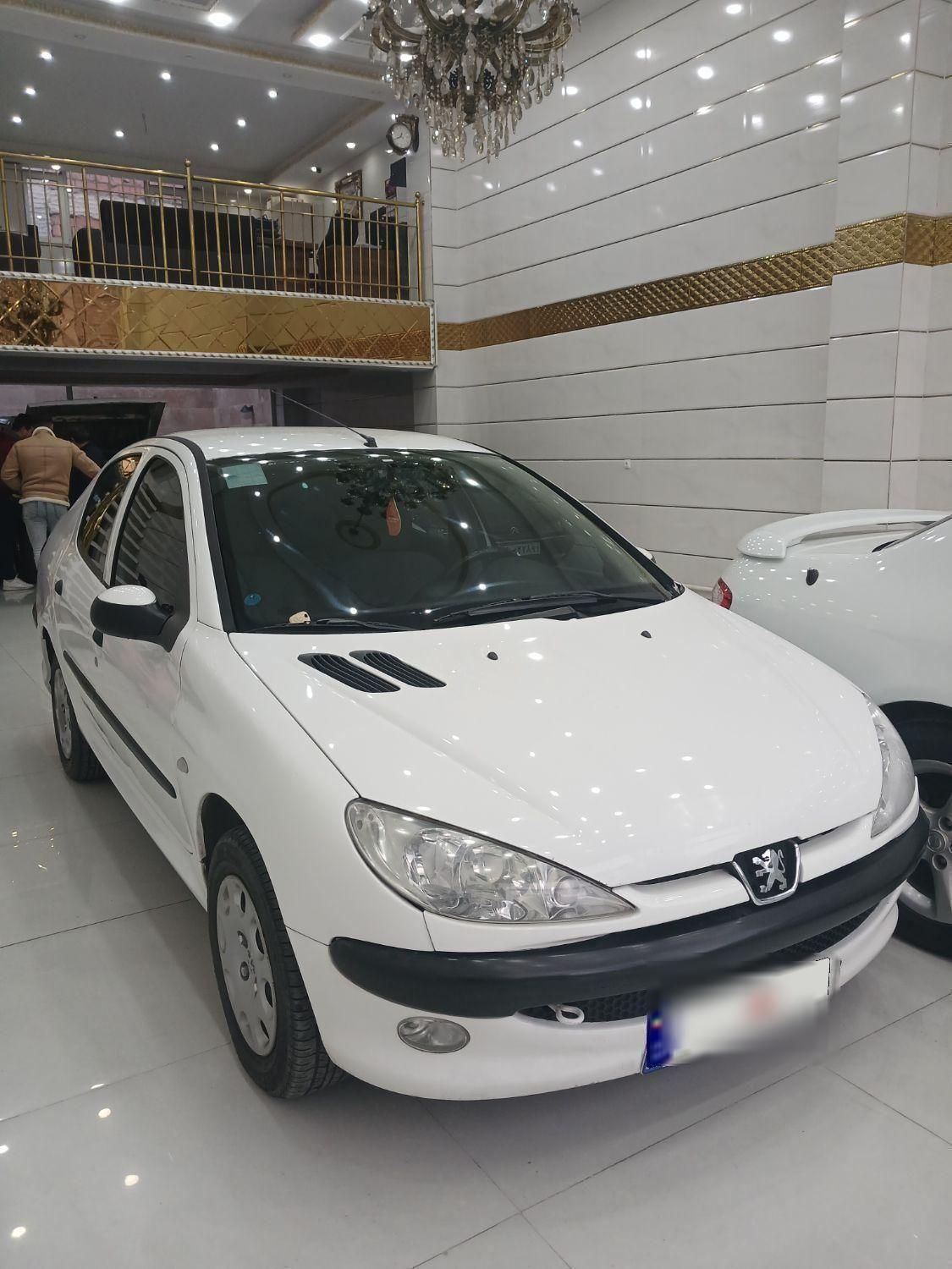 پژو ۲۰۶ صندوق دار v8 - 1396