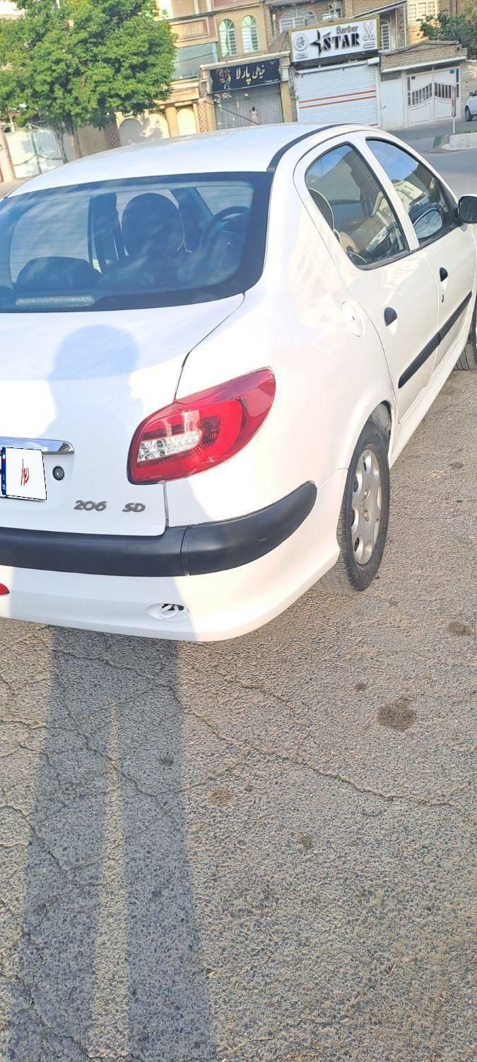 پژو ۲۰۶ صندوق دار v8 - 1397