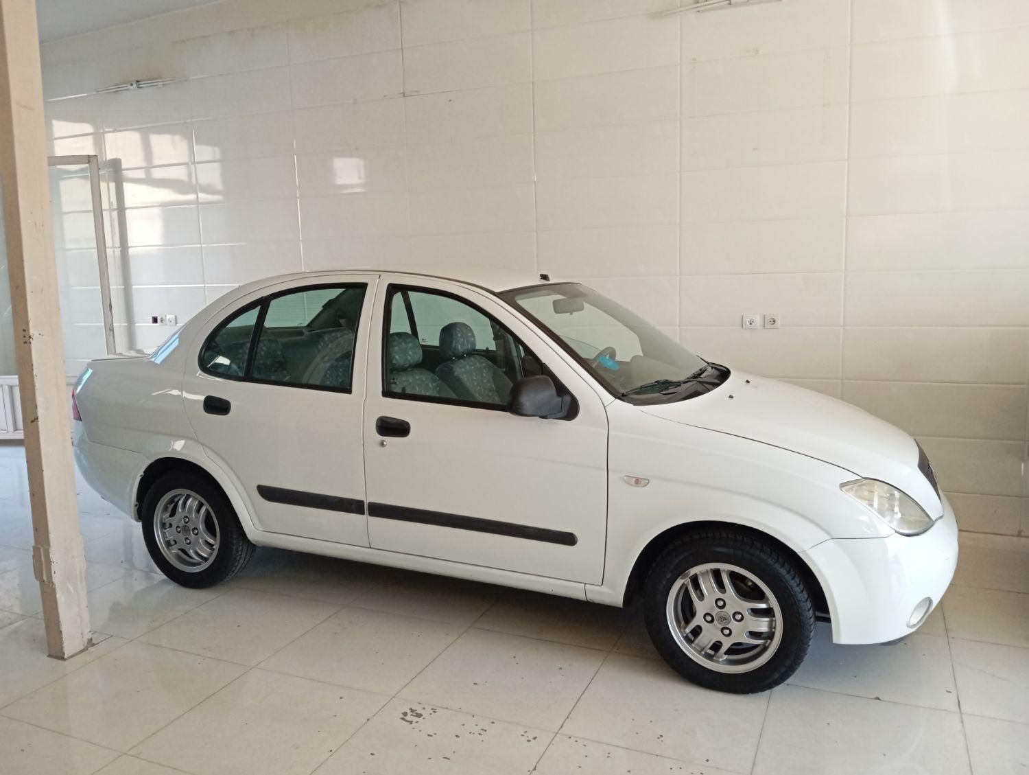 تیبا صندوق دار SX - 1393