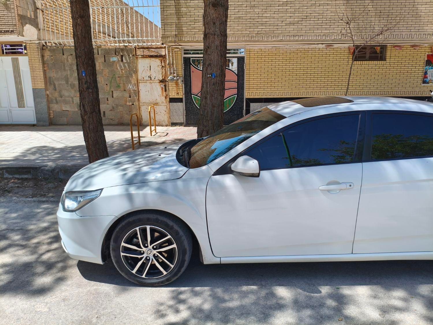 بسترن B50F اتوماتیک - 2016