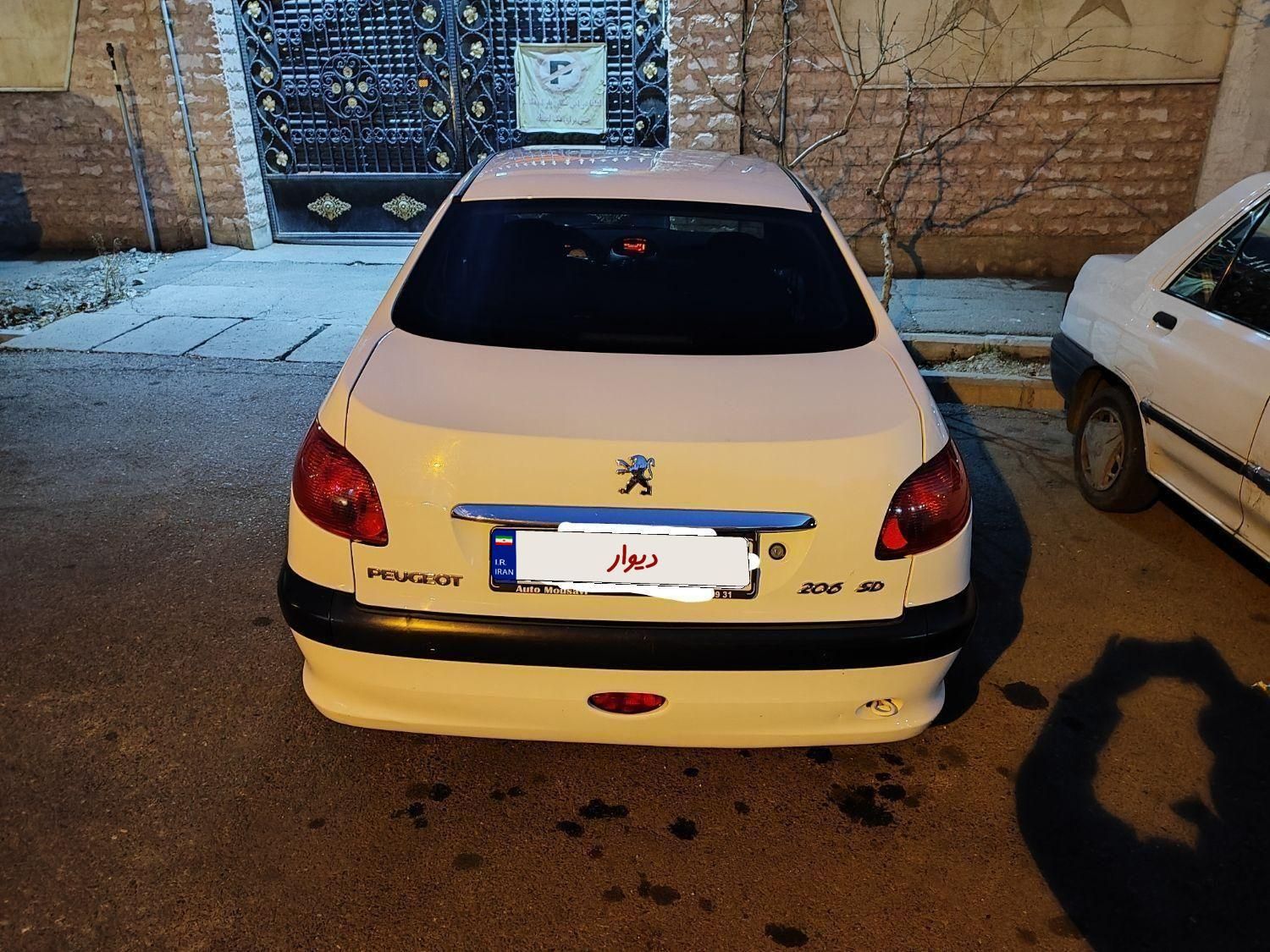 پژو ۲۰۶ صندوق دار v8 - 1397